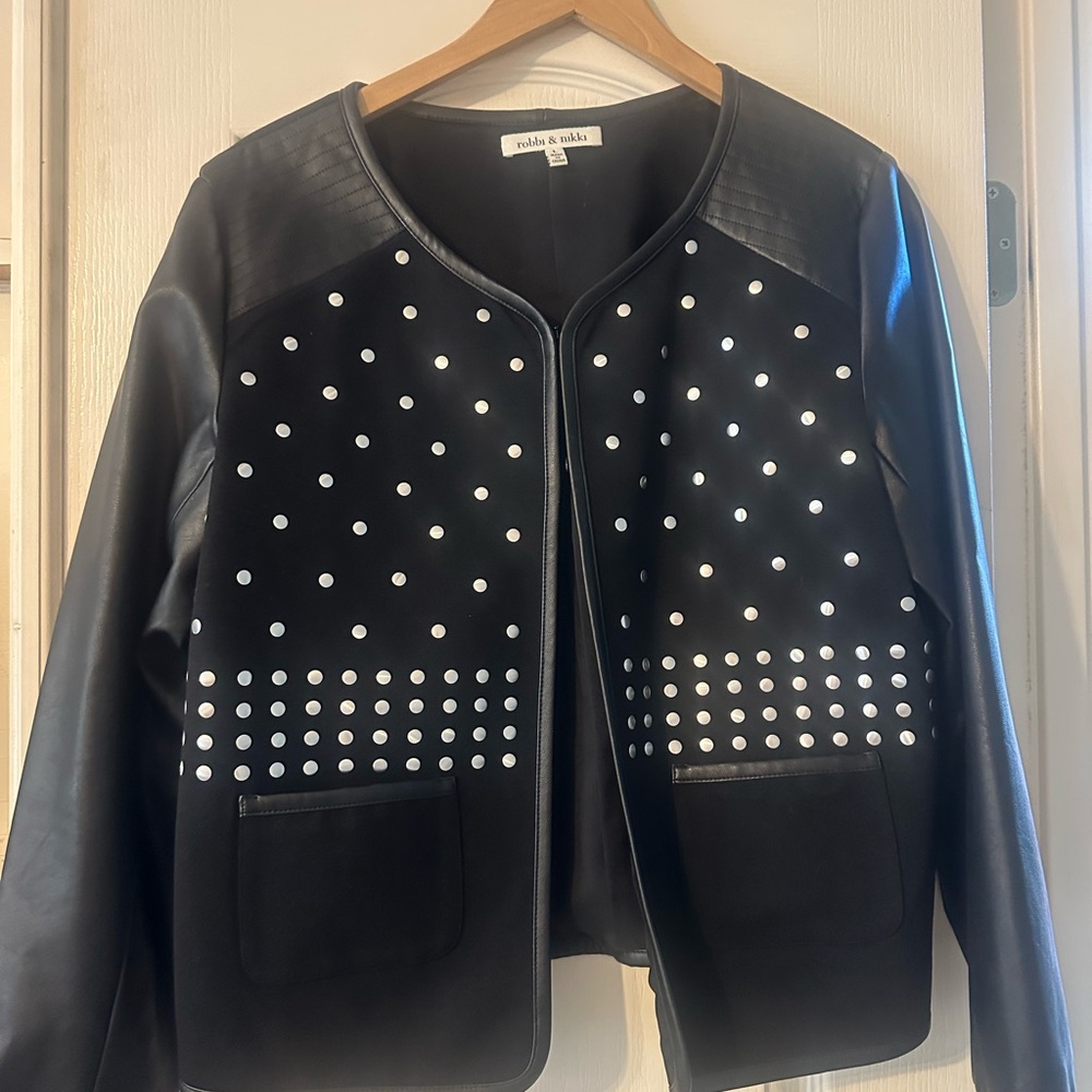 Robbi & Nikki Black Cropped Blazer with Studded Decoration